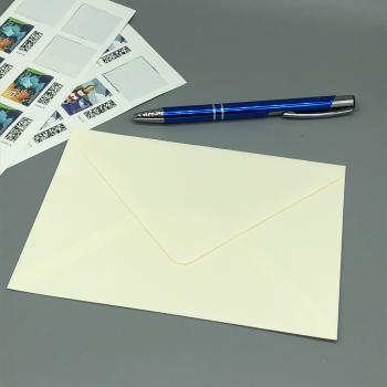 Umschlag C6 Papier Grußkarten elfenbein Stift Briefmarken